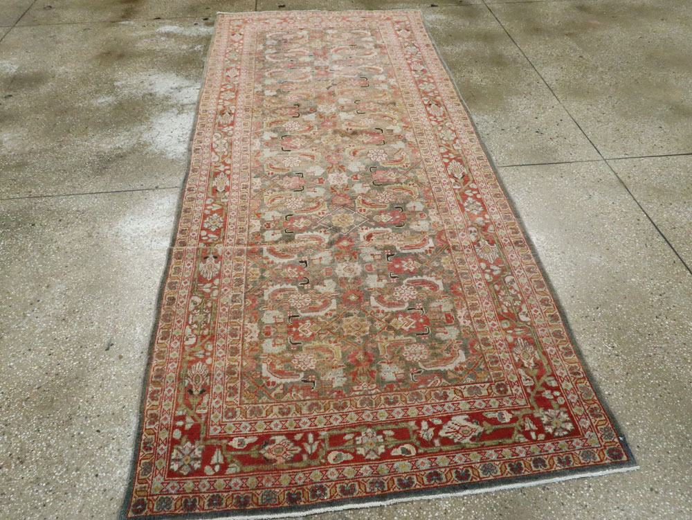 Antique Persian Mahal Rug, No.22392 - Galerie Shabab