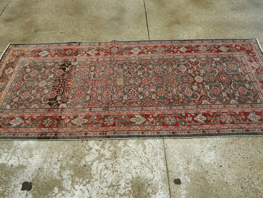 Antique Persian Mahal Runner, No.22393 - Galerie Shabab