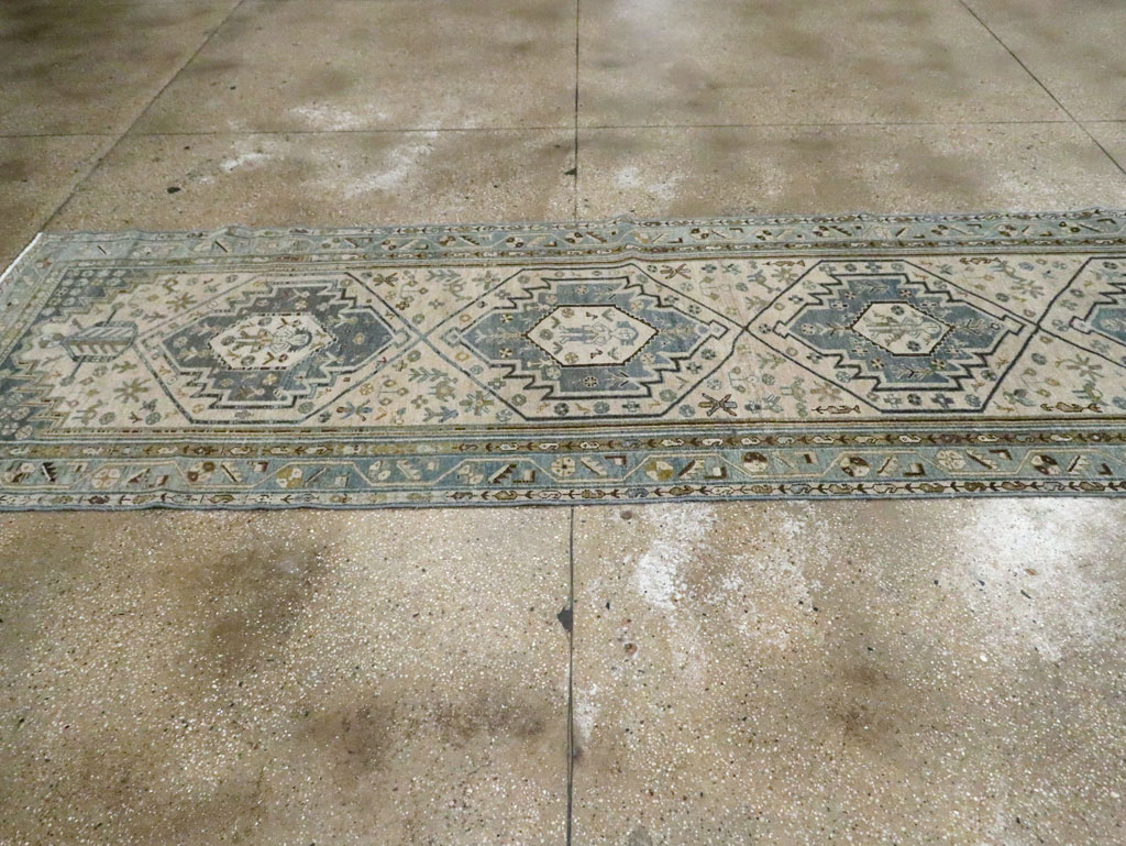 Antique Malayer Runner, No.22394 - Galerie Shabab