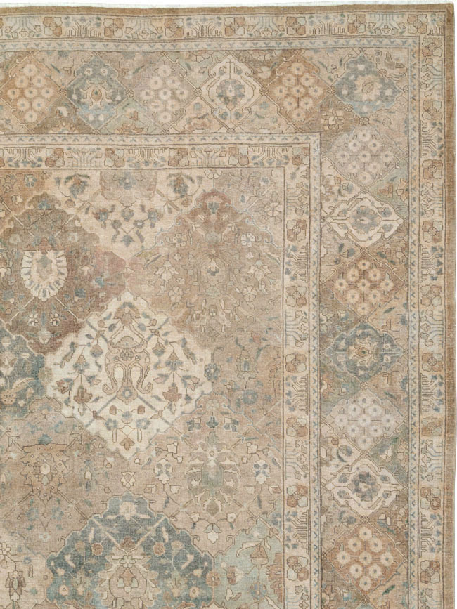Antique Persian Tabriz Carpet, No.22396 - Galerie Shabab
