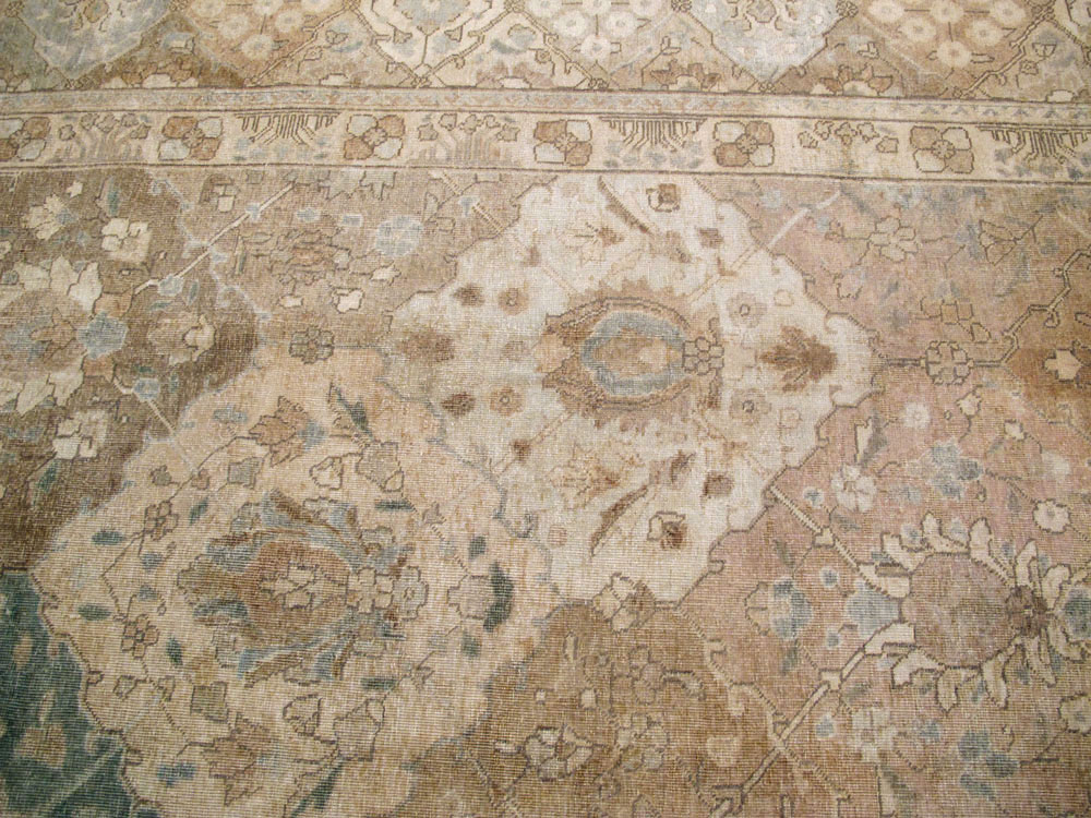Antique Persian Tabriz Carpet, No.22396 - Galerie Shabab