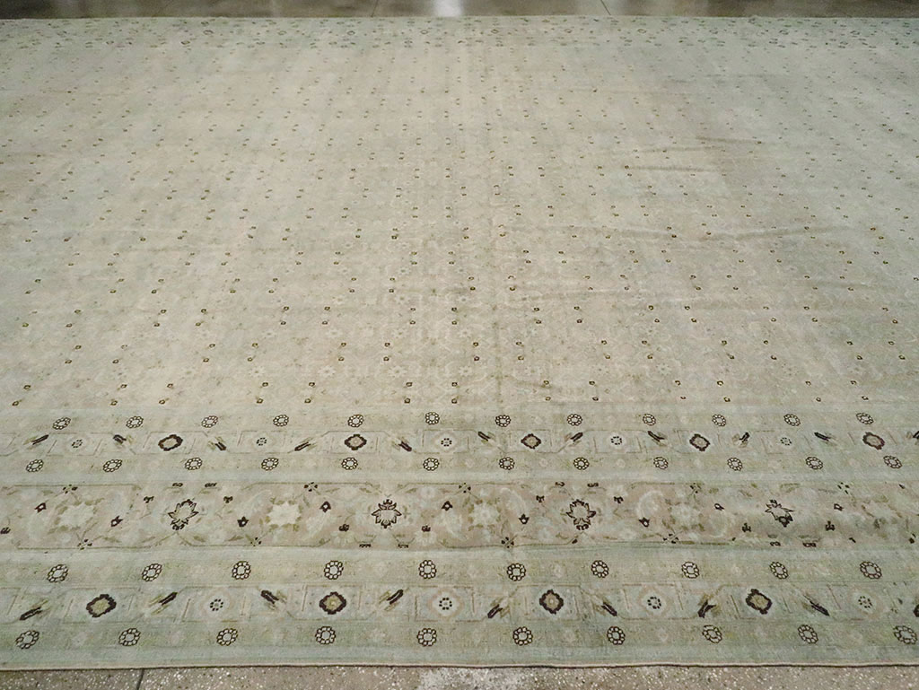 Antique Persian Tabriz Carpet, No.22397 - Galerie Shabab