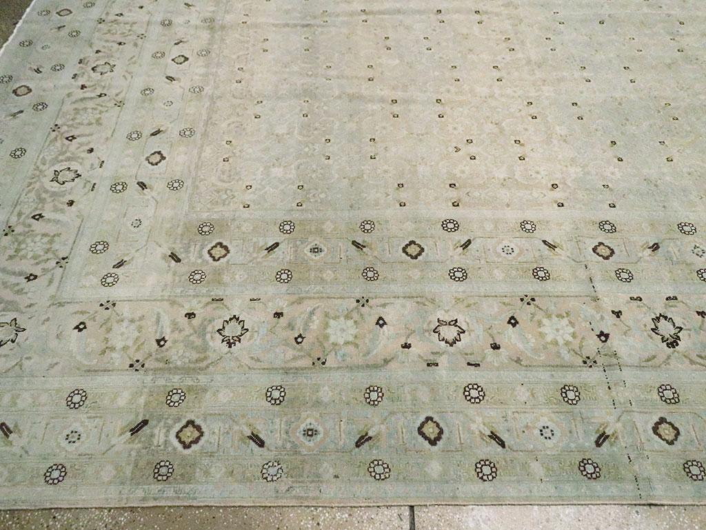 Antique Persian Tabriz Carpet, No.22397 - Galerie Shabab