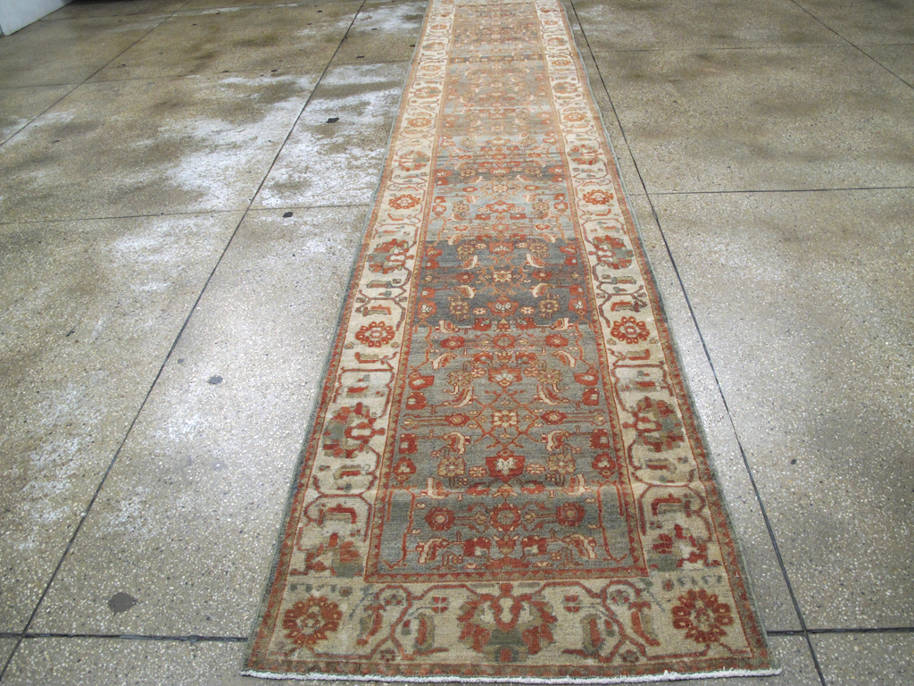 Vintage Persian Malayer Runner, No.22415 - Galerie Shabab