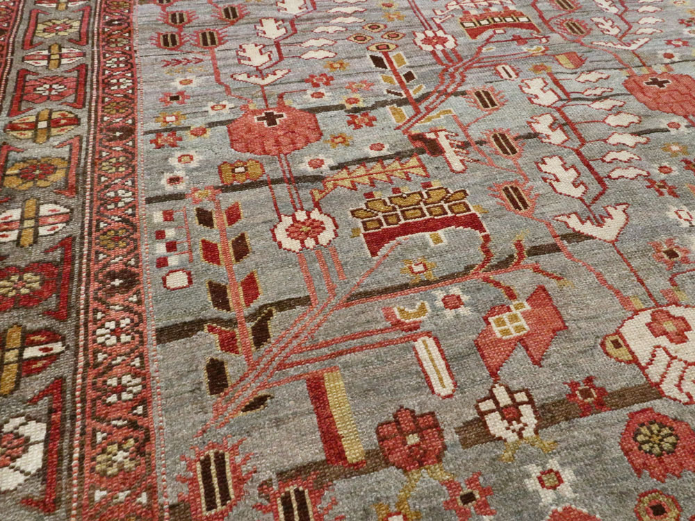Antique Persian Bakhtiari Carpet, No.22425 - Galerie Shabab