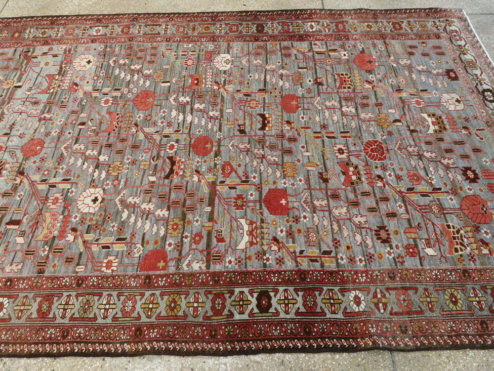 Antique Persian Bakhtiari Carpet, No.22425 - Galerie Shabab