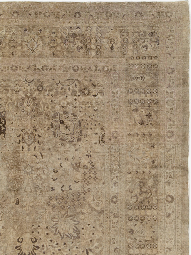 Antique Persian Tabriz Carpet, No.22431 - Galerie Shabab