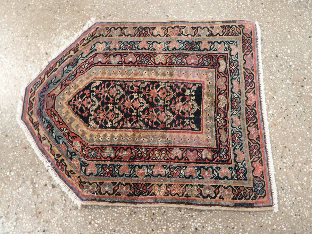 Antique Persian Bidjar Rug, No.22441 - Galerie Shabab