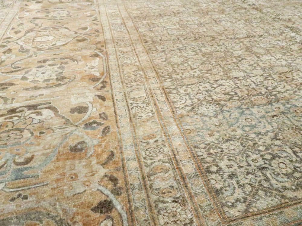 Antique Persian Tabriz Square Carpet, No.22442 - Galerie Shabab