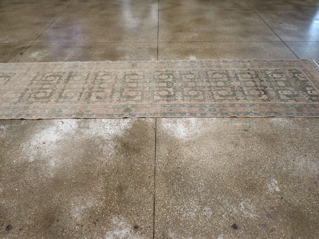 Vintage Persian Malayer Runner, No.22449 - Galerie Shabab