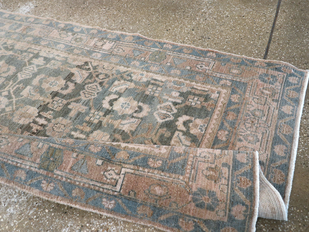 Vintage Persian Malayer Runner, No.22449 - Galerie Shabab
