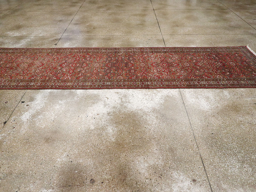 Vintage Persian Malayer Runner, No.22450 - Galerie Shabab