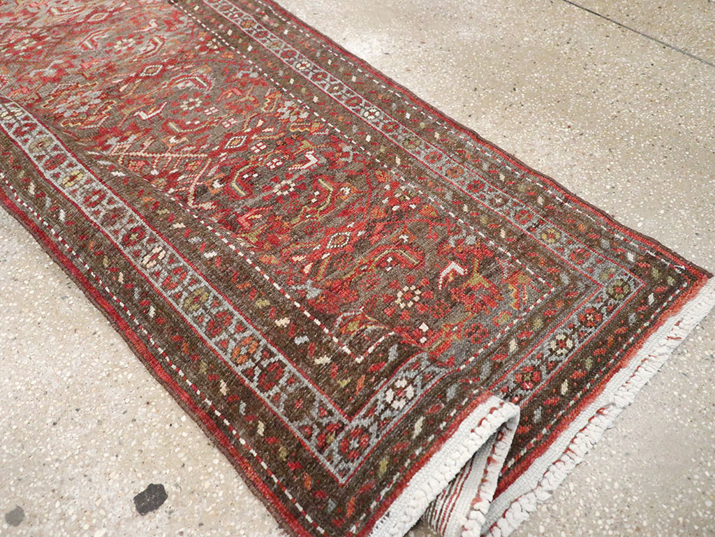 Vintage Persian Malayer Runner, No.22450 - Galerie Shabab