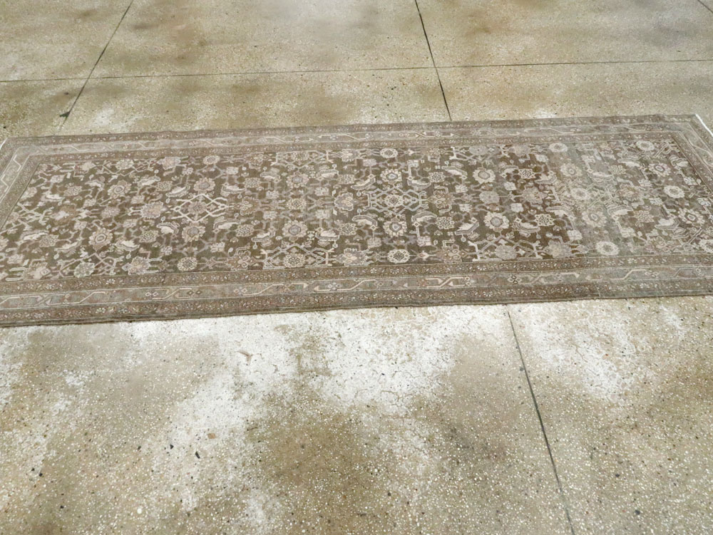 Vintage Persian Malayer Runner, No.22451 - Galerie Shabab