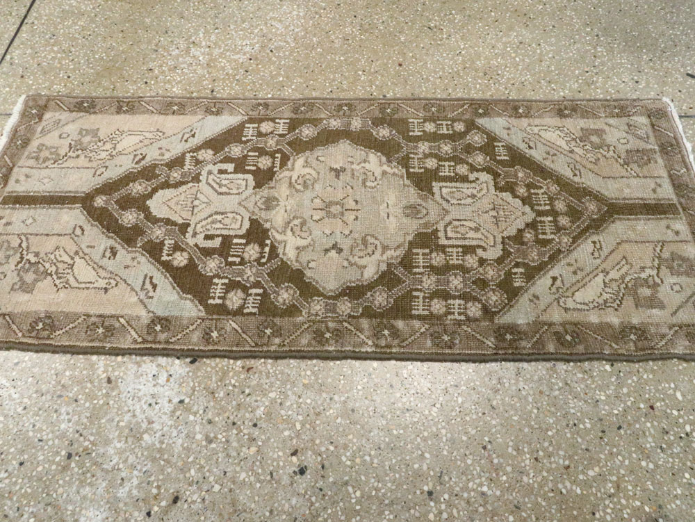Vintage Persian Malayer Rug, No.22454 - Galerie Shabab
