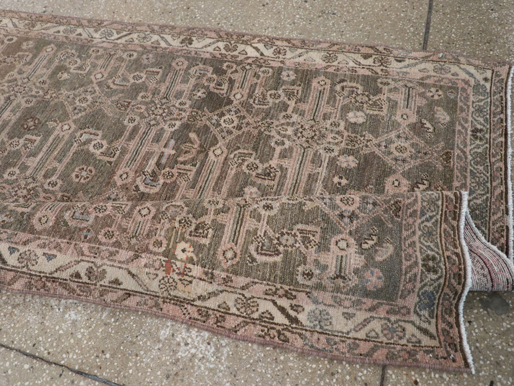 Vintage Persian Malayer Long Runner, No.22459 - Galerie Shabab