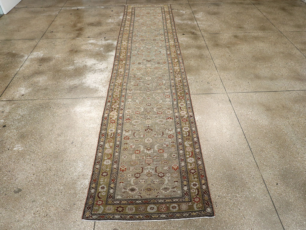Vintage Persian Malayer Runner, No.22465 - Galerie Shabab