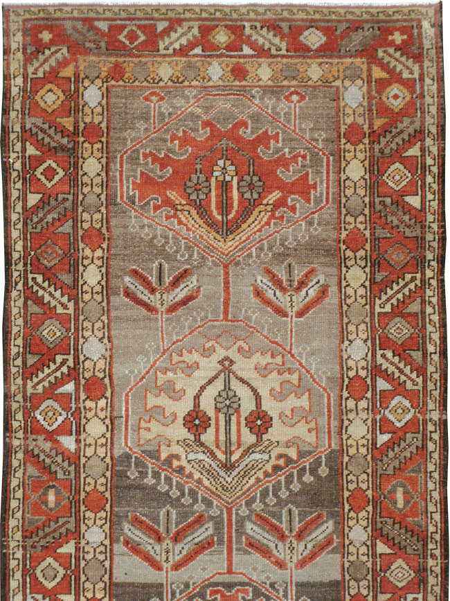 Antique Persian Heriz Runner, No.22467 - Galerie Shabab
