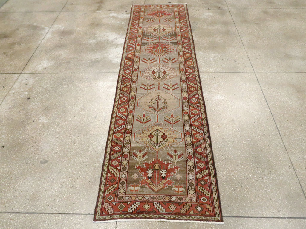 Antique Persian Heriz Runner, No.22467 - Galerie Shabab