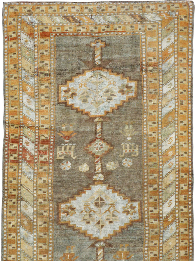 Antique Persian Kurdish Rug, No.22470 - Galerie Shabab