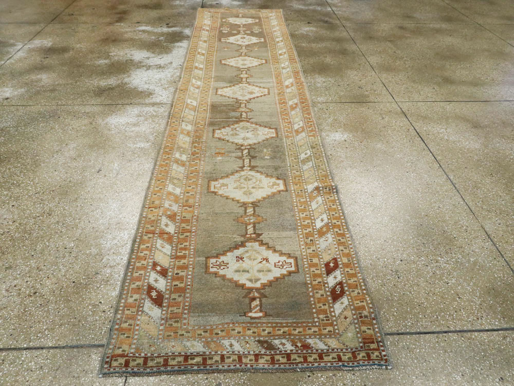 Antique Persian Kurdish Rug, No.22470 - Galerie Shabab
