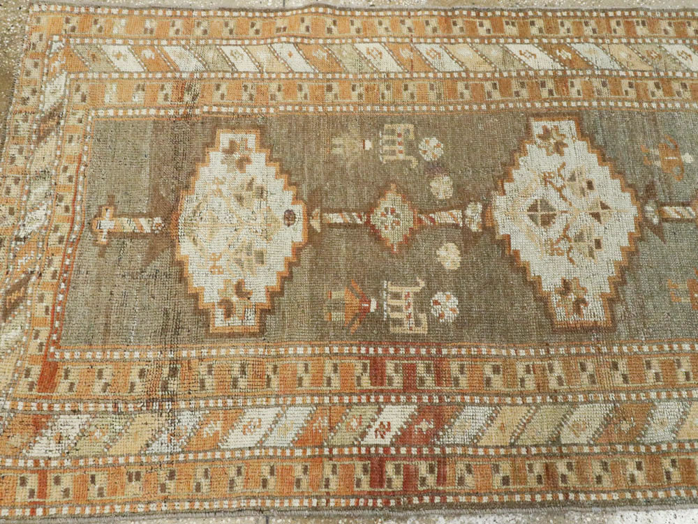 Antique Persian Kurdish Rug, No.22470 - Galerie Shabab