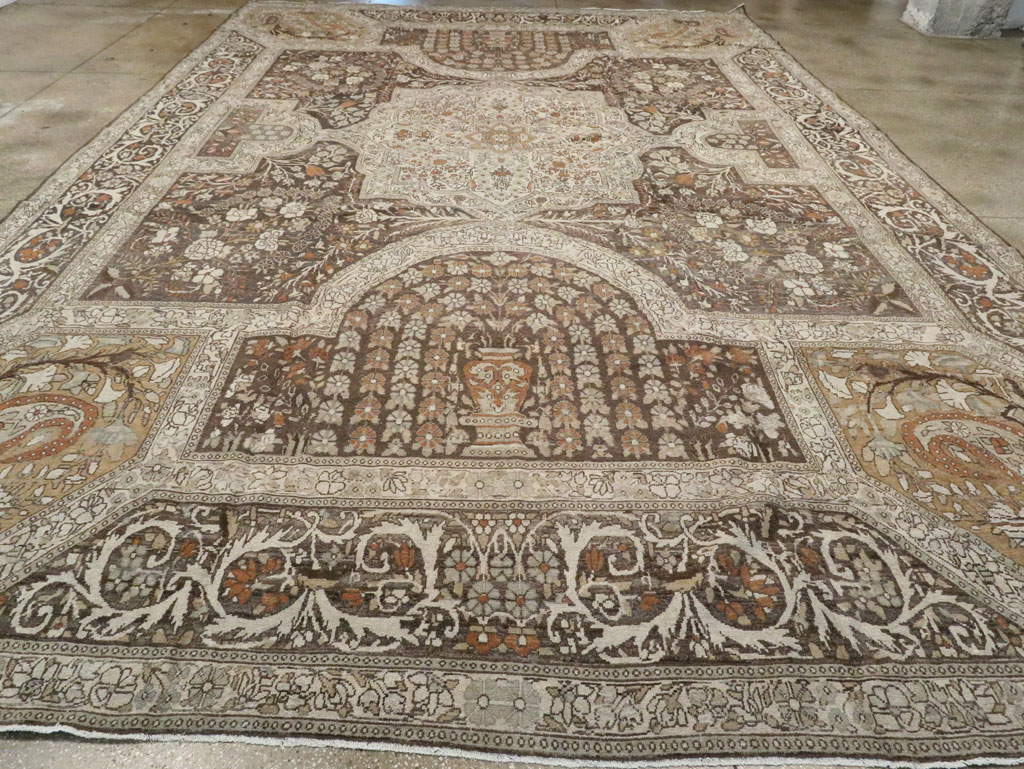 Antique Persian Yazd Carpet, No.22473 - Galerie Shabab