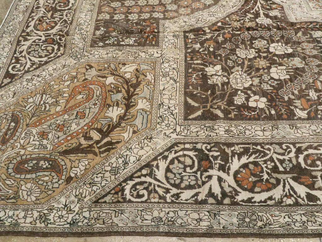 Antique Persian Yazd Carpet, No.22473 - Galerie Shabab