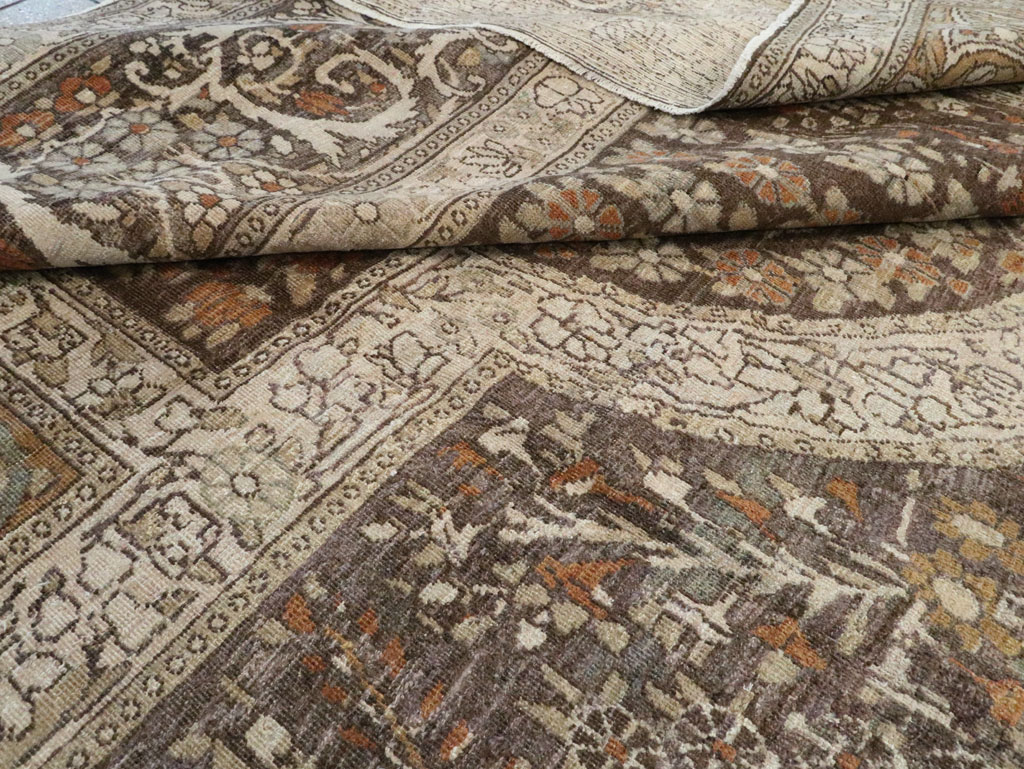 Antique Persian Yazd Carpet, No.22473 - Galerie Shabab