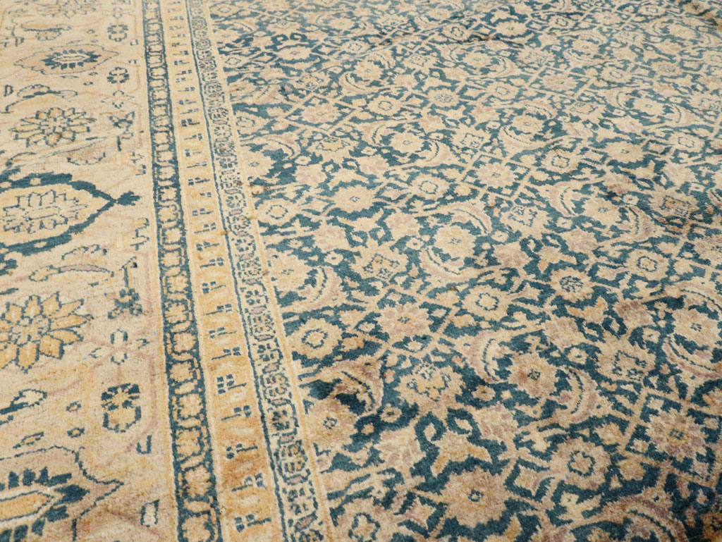 Antique Persian Mahal Carpet, No.22475 - Galerie Shabab