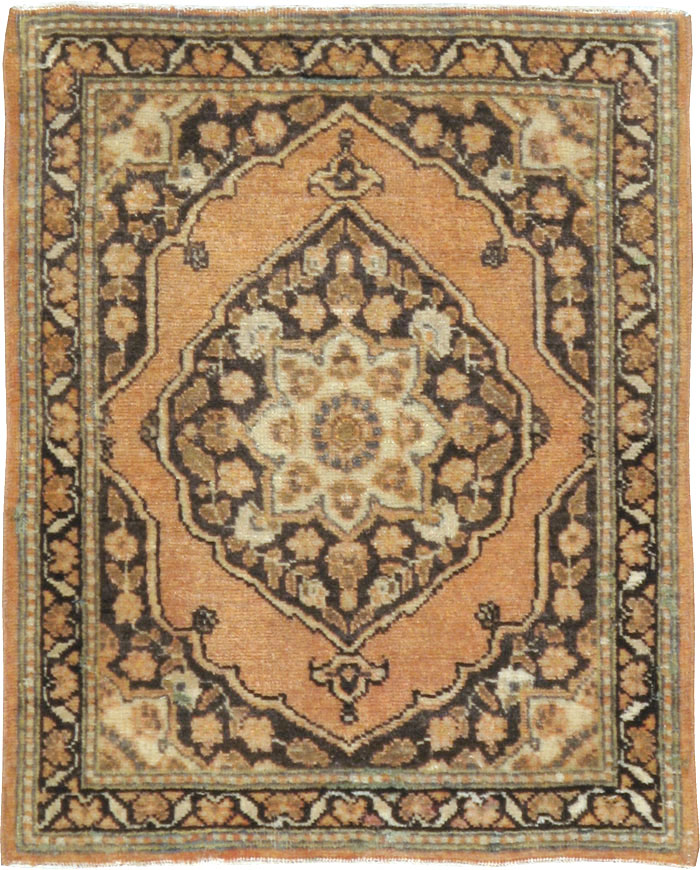 Antique Persian Tabriz Rug, No.22479 - Galerie Shabab