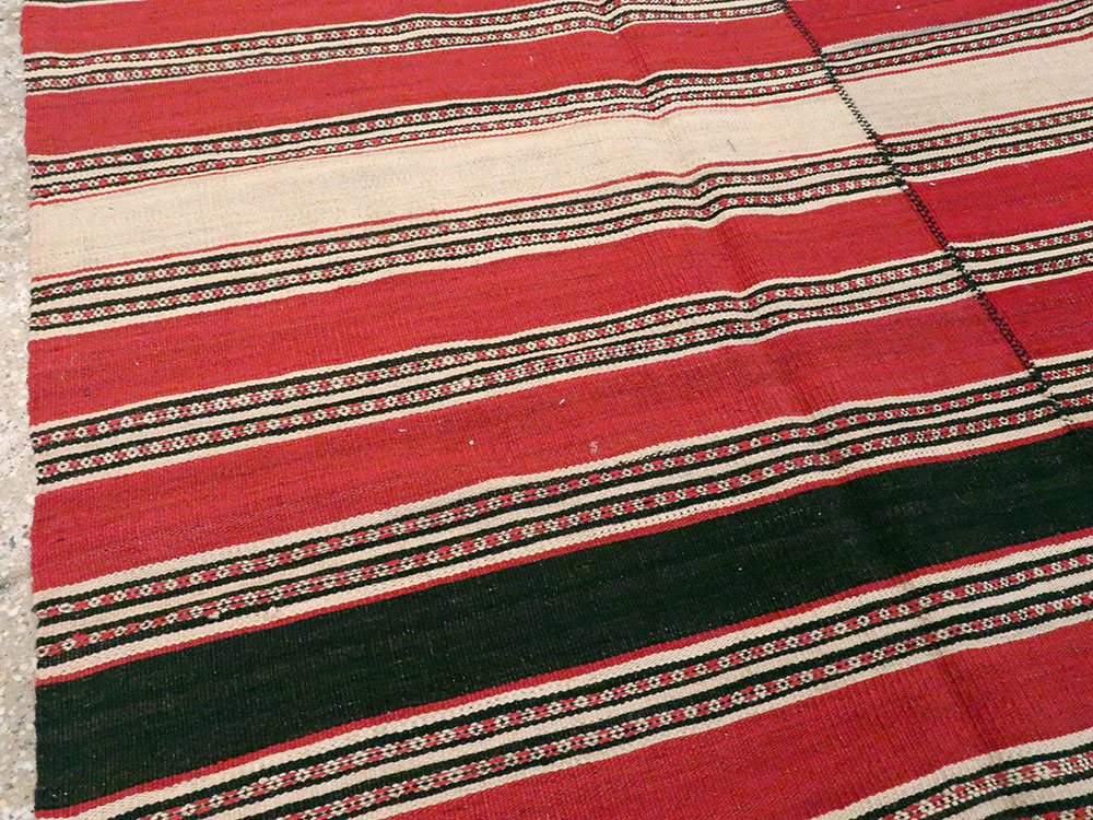 Vintage Persian Flat-weave Kilim, No.22508 - Galerie Shabab