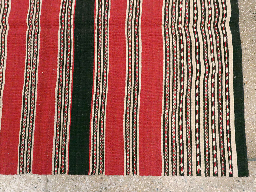 Vintage Persian Flat-weave Kilim, No.22508 - Galerie Shabab