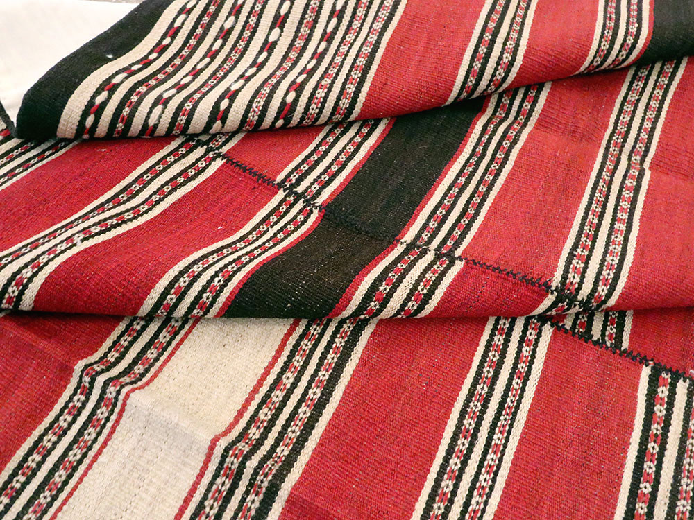 Vintage Persian Flat-weave Kilim, No.22508 - Galerie Shabab