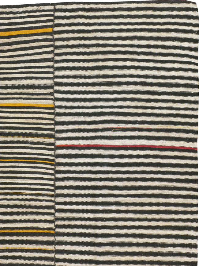 Vintage Persian Flatweave Kilim, No.22509 - Galerie Shabab