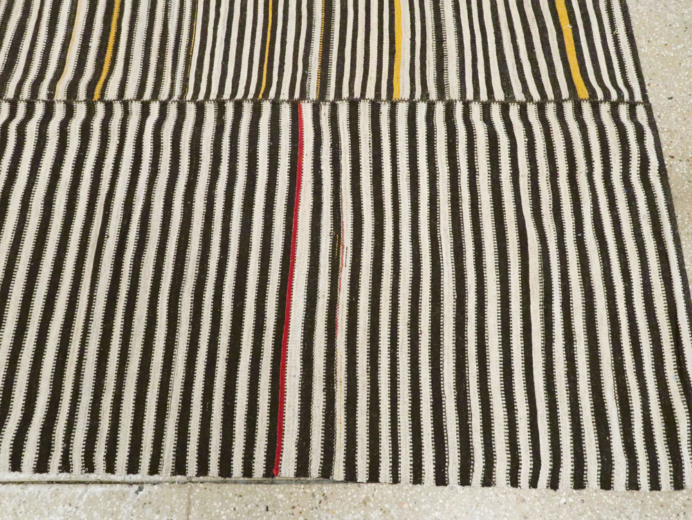 Vintage Persian Flatweave Kilim, No.22509 - Galerie Shabab