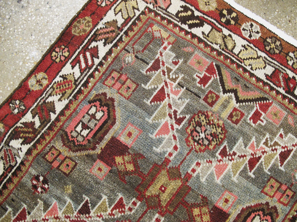 Vintage Persian Heriz Runner, No.22522 - Galerie Shabab