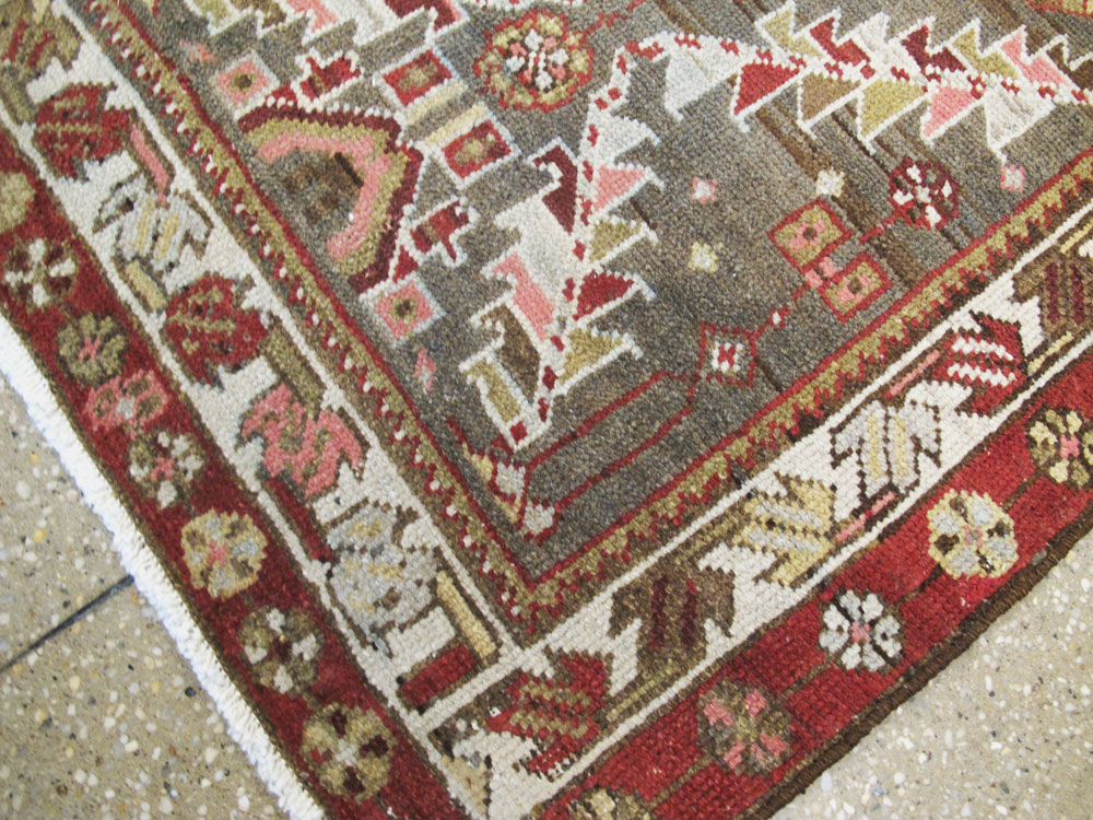 Vintage Persian Heriz Runner, No.22522 - Galerie Shabab