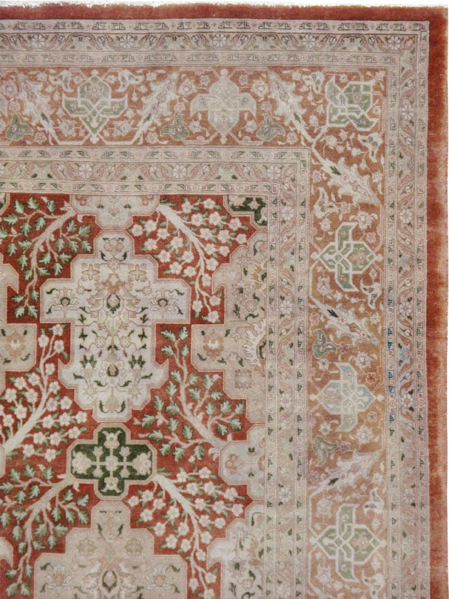 Vintage Persian Tabriz Carpet, No.22528 - Galerie Shabab