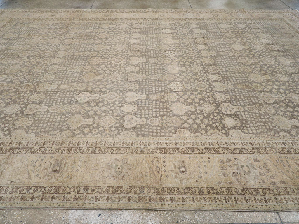 Antique Persian Tabriz Large Carpet, No.22547 - Galerie Shabab