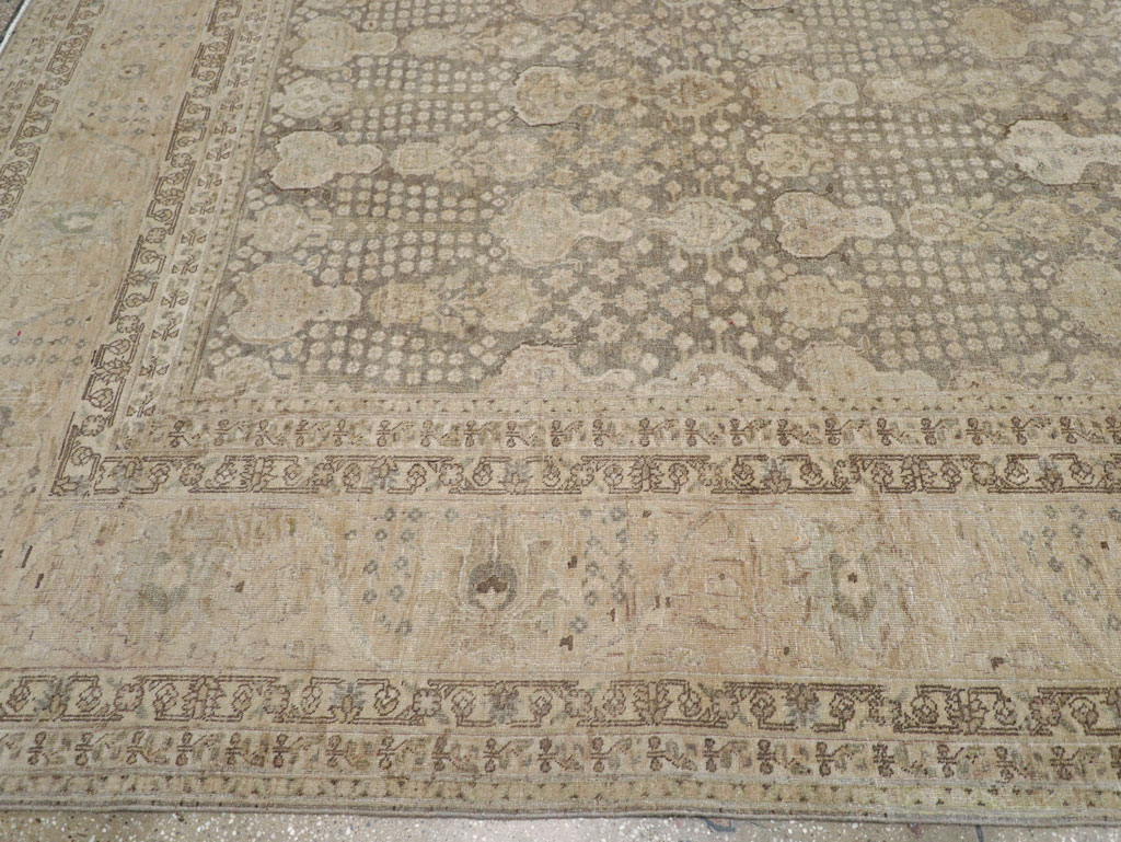 Antique Persian Tabriz Large Carpet, No.22547 - Galerie Shabab
