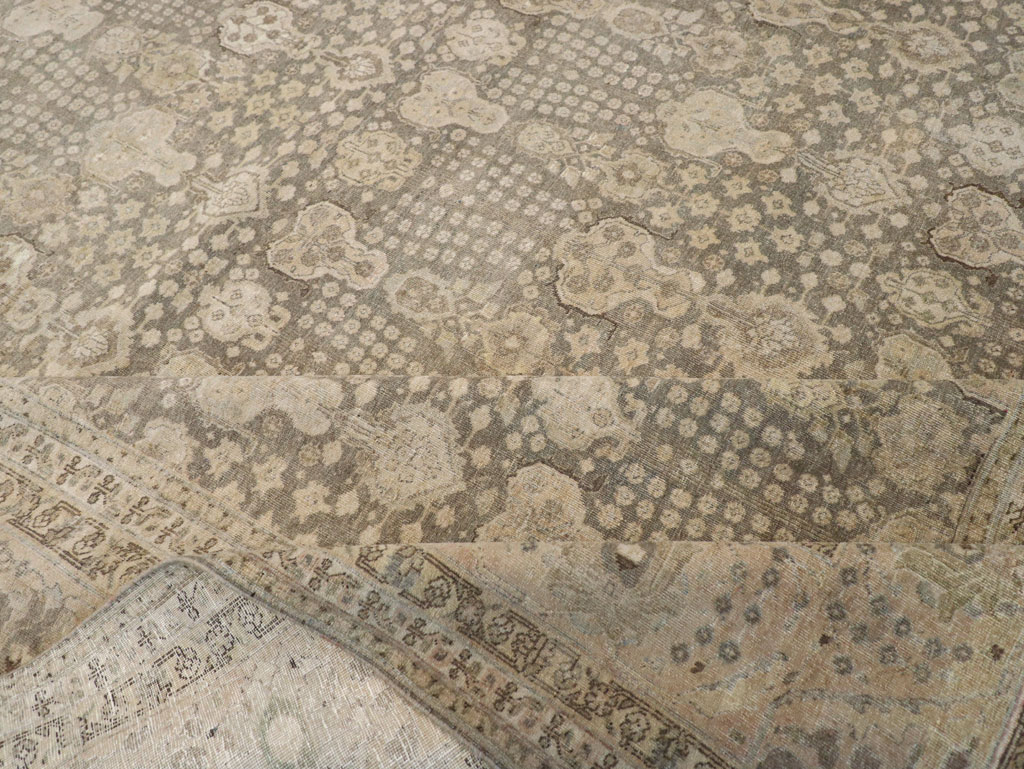 Antique Persian Tabriz Large Carpet, No.22547 - Galerie Shabab