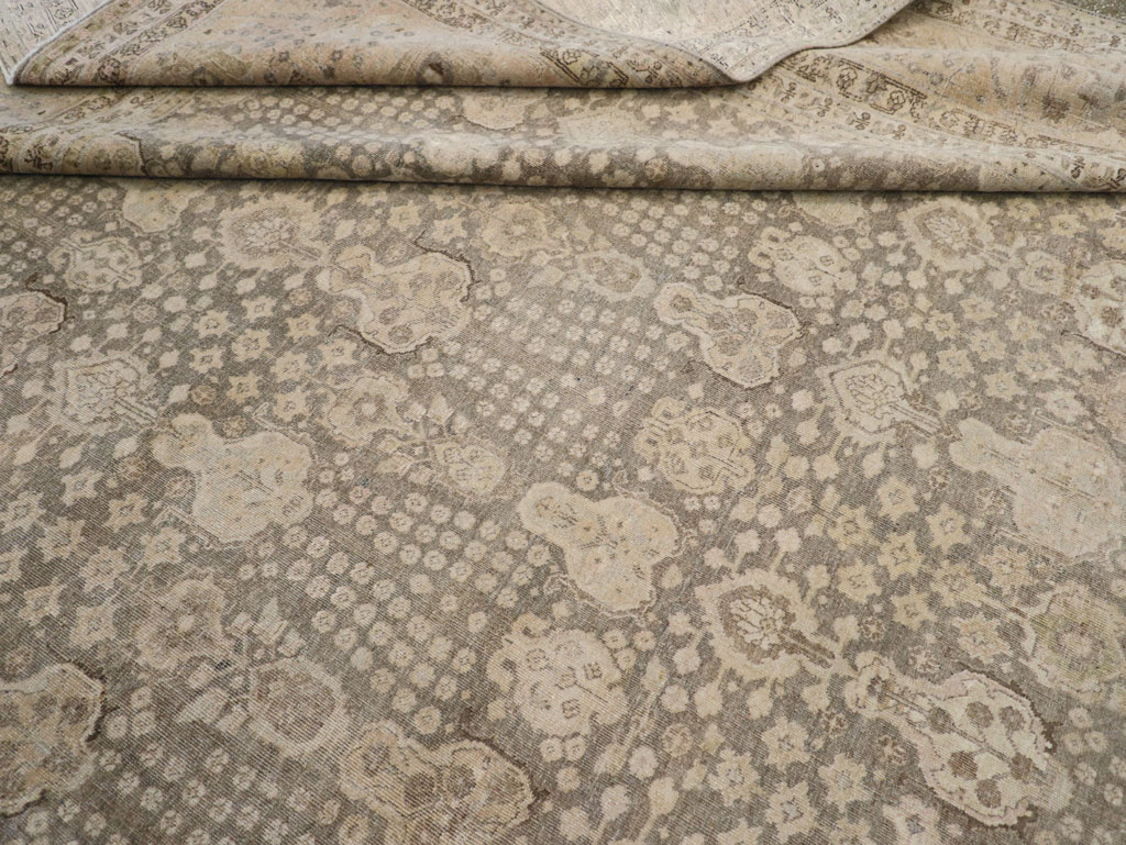 Antique Persian Tabriz Large Carpet, No.22547 - Galerie Shabab