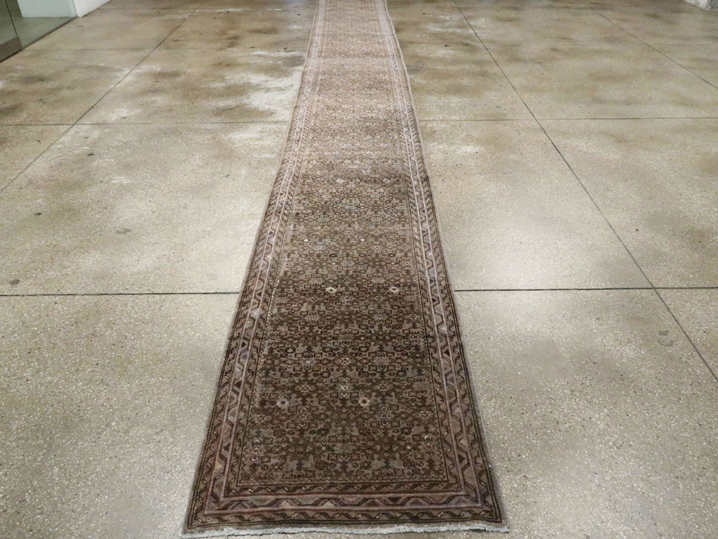 Vintage Persian Malayer Long Runner, No.22548 - Galerie Shabab