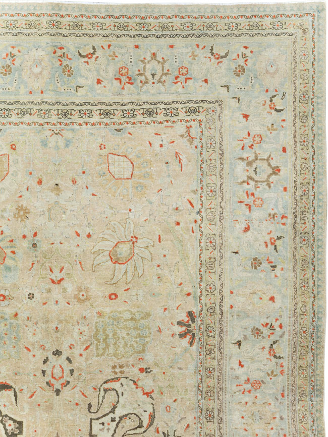 Antique Persian Tabriz Room Size Carpet, No.22549 - Galerie Shabab