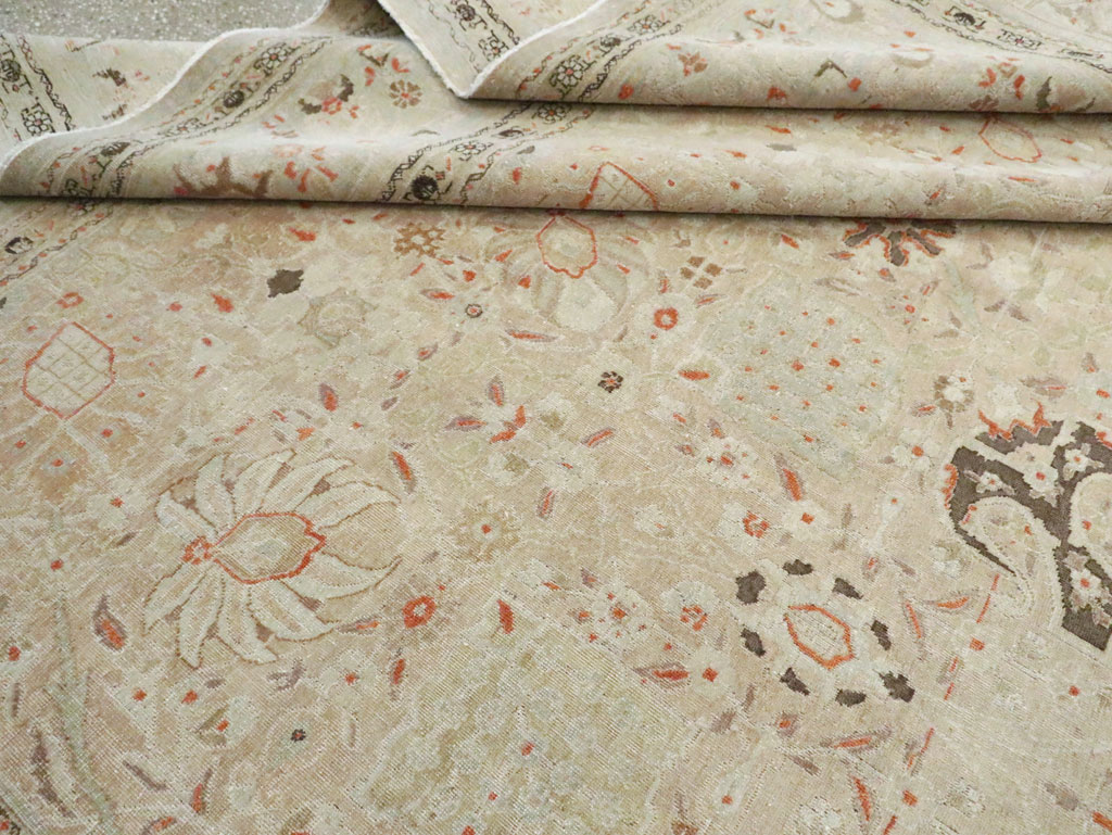 Antique Persian Tabriz Room Size Carpet, No.22549 - Galerie Shabab