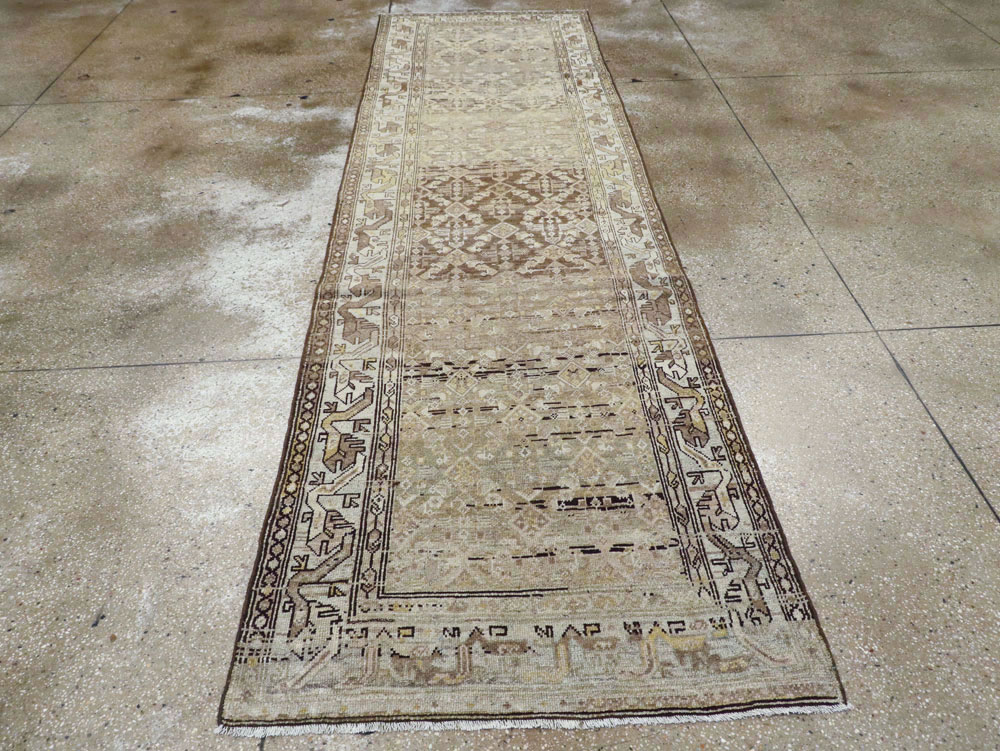 Vintage Persian Malayer Runner, No.22556 - Galerie Shabab