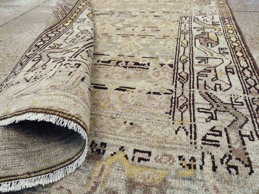 Vintage Persian Malayer Runner, No.22556 - Galerie Shabab