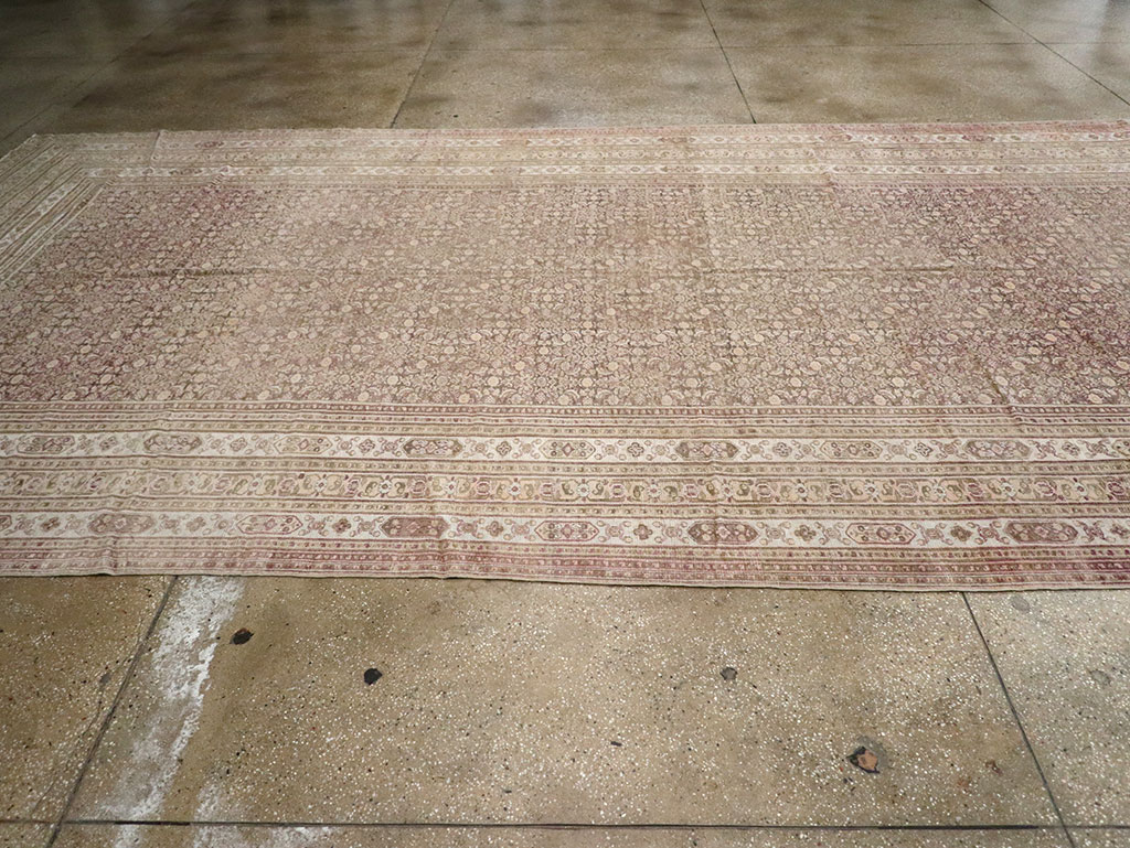 Antique Persian Dorokhsh Carpet, No.22559 - Galerie Shabab
