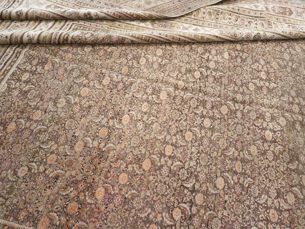 Antique Persian Dorokhsh Carpet, No.22559 - Galerie Shabab